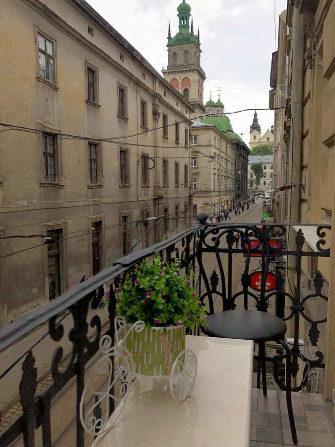 Lux Apartment Ruska 리비프 외부 사진
